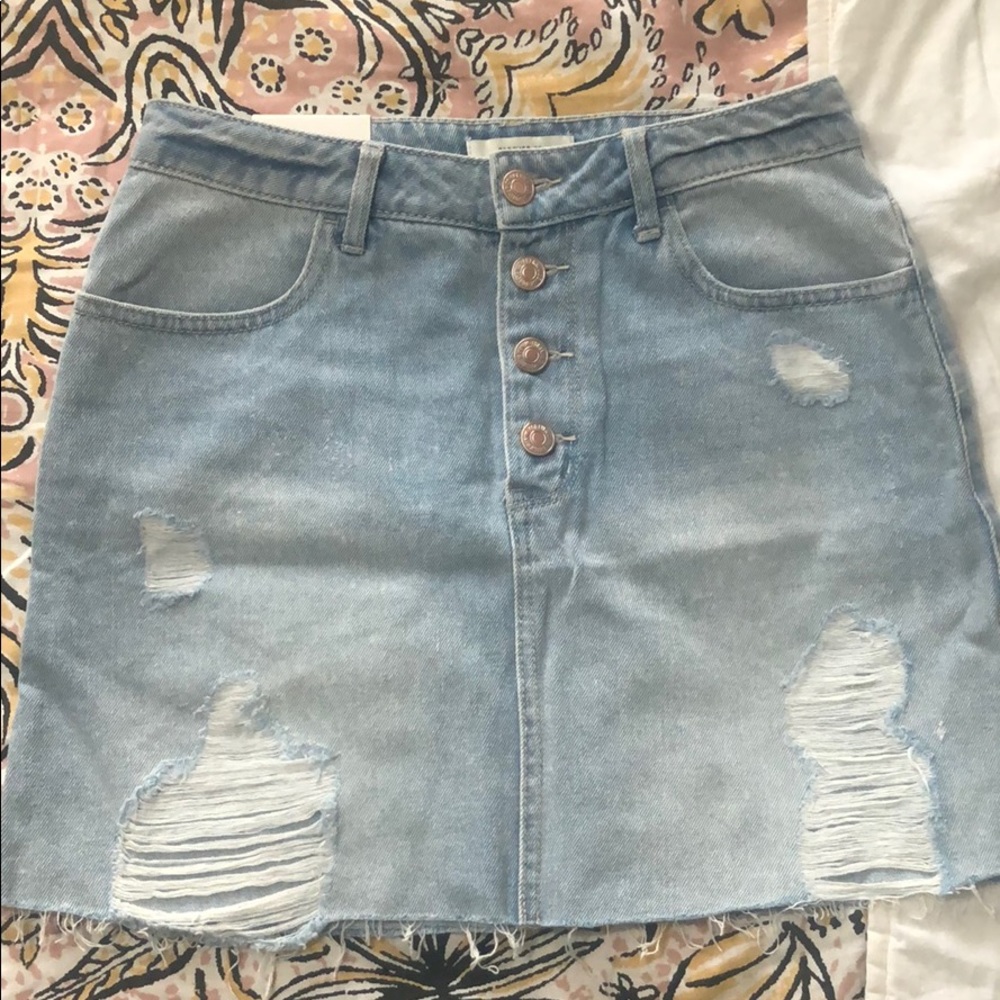 •NEW• F21 Denim Skirt